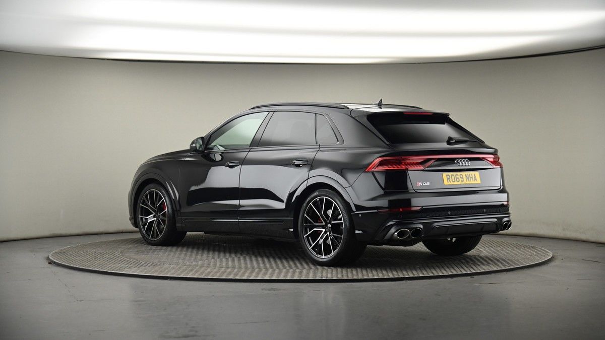 More views of Audi SQ8