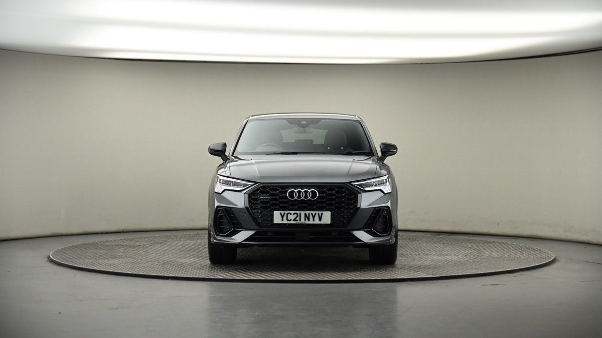 Audi Q3 Image 17