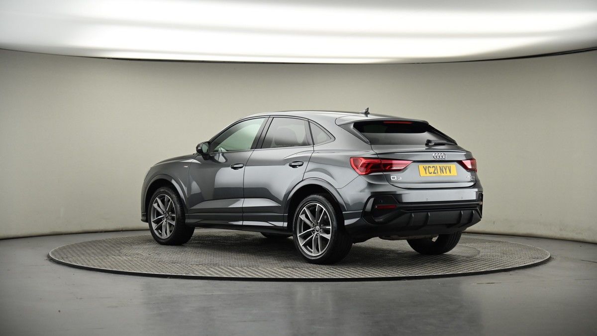 More views of Audi Q3