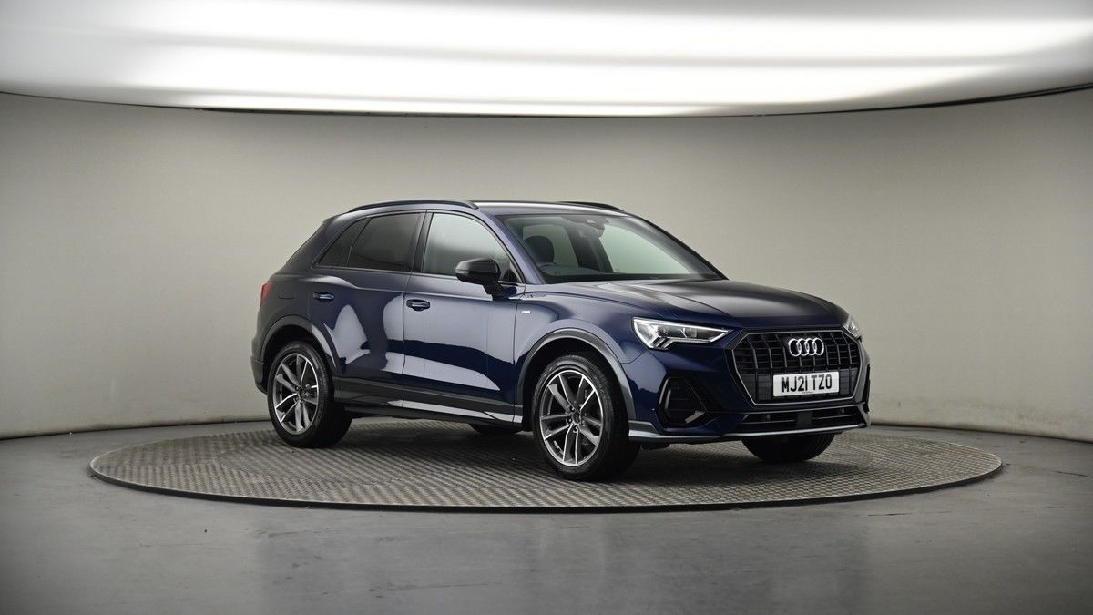 More views of Audi Q3