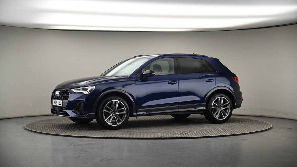 More views of Audi Q3