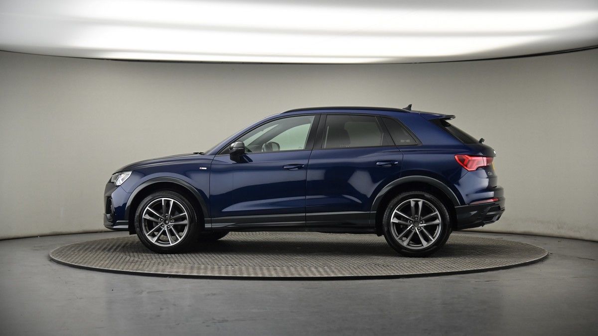 More views of Audi Q3