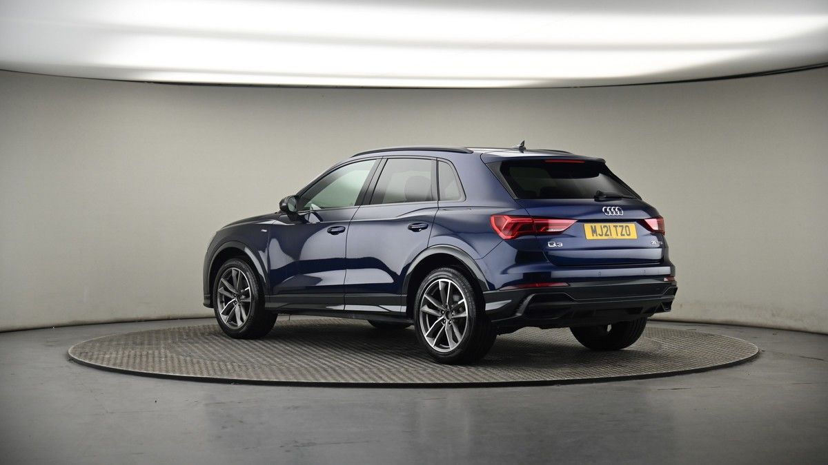 More views of Audi Q3