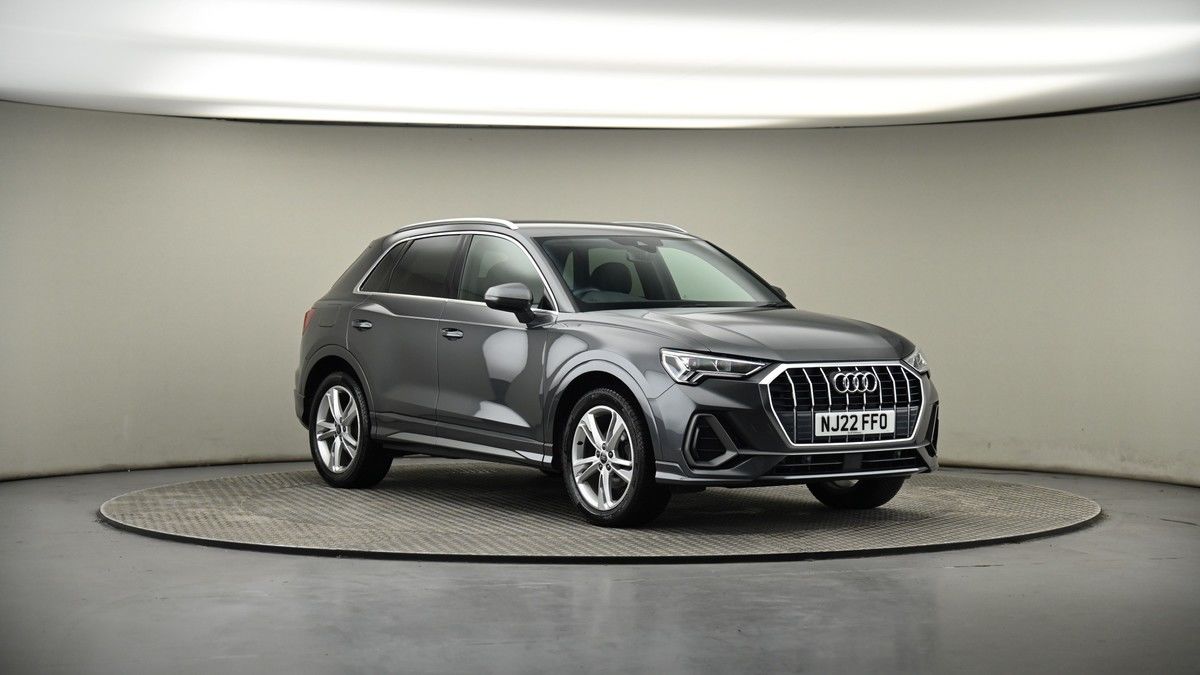 More views of Audi Q3