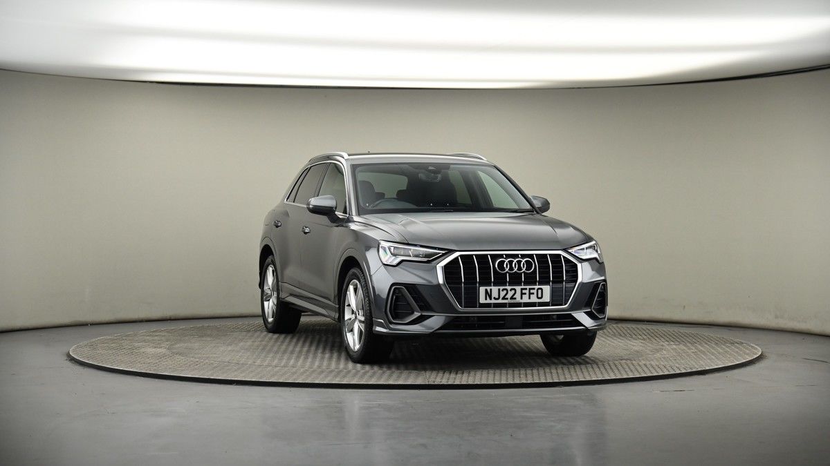 More views of Audi Q3