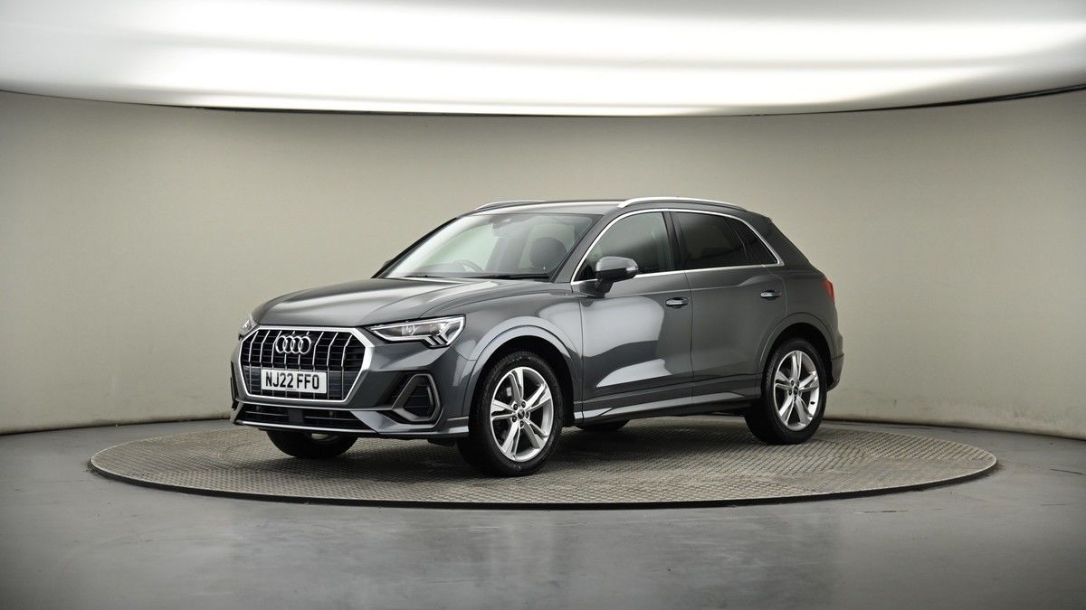 More views of Audi Q3