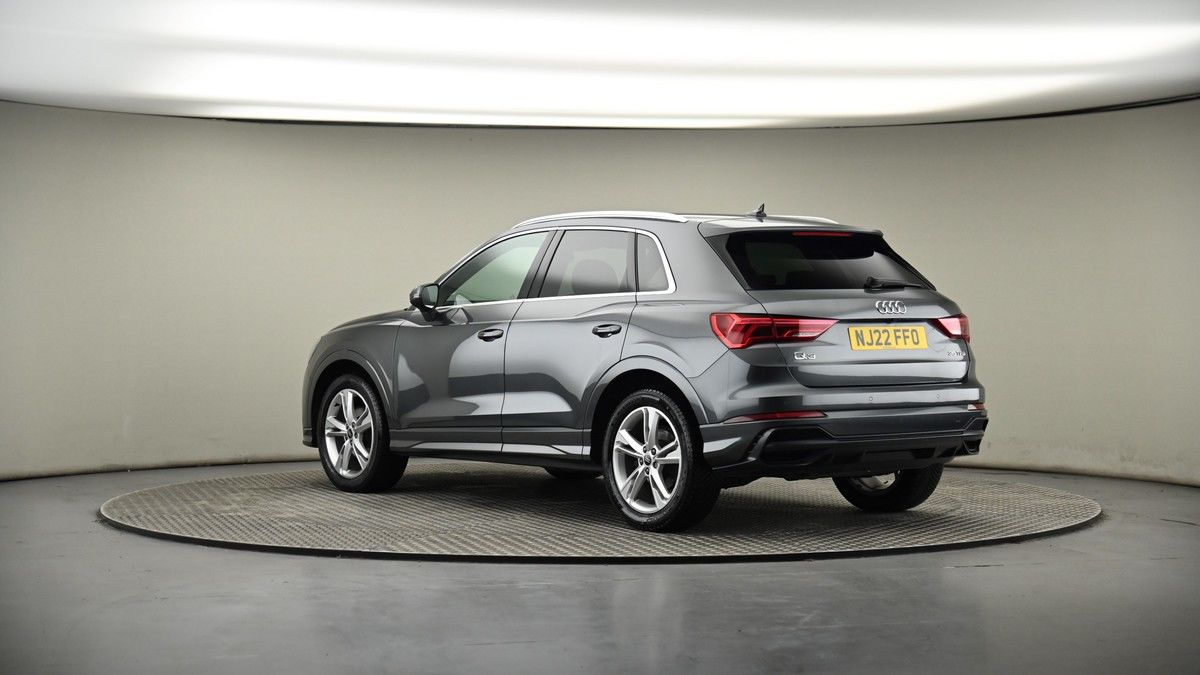 More views of Audi Q3