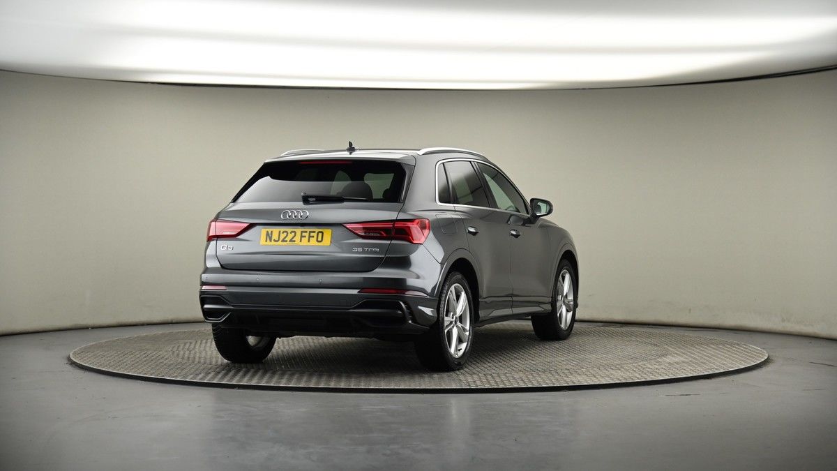 More views of Audi Q3