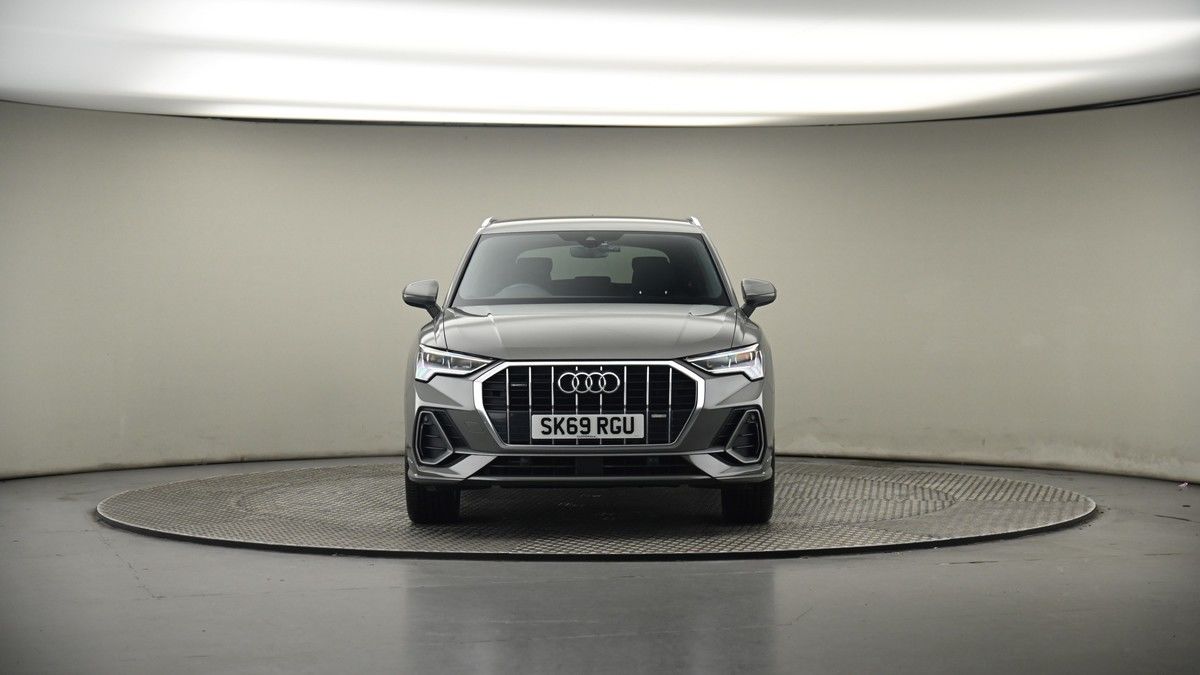 More views of Audi Q3