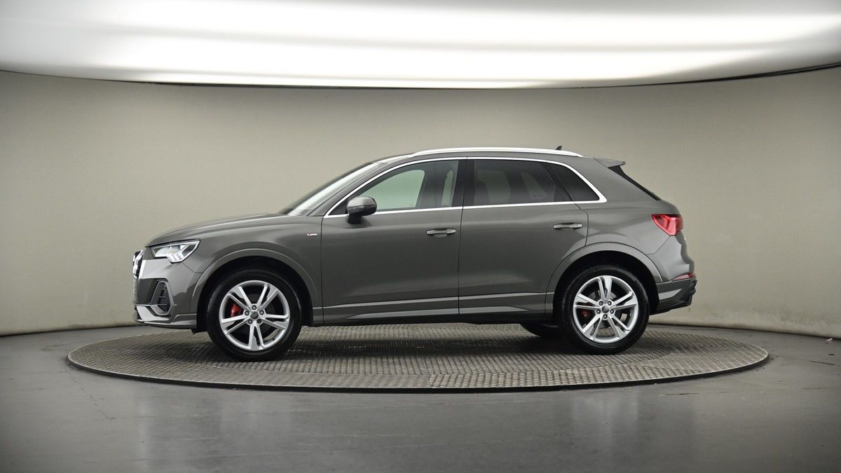 More views of Audi Q3