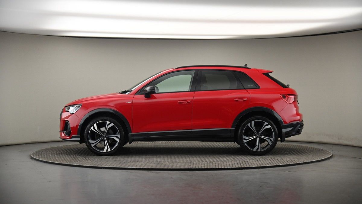 More views of Audi Q3