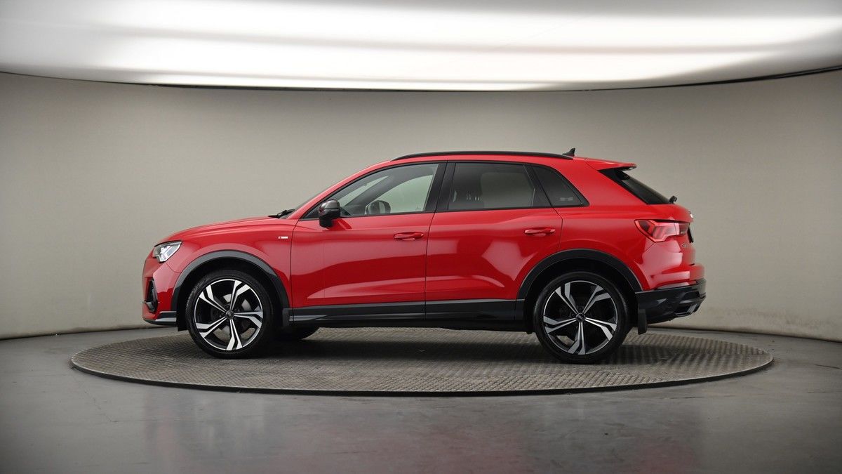 More views of Audi Q3