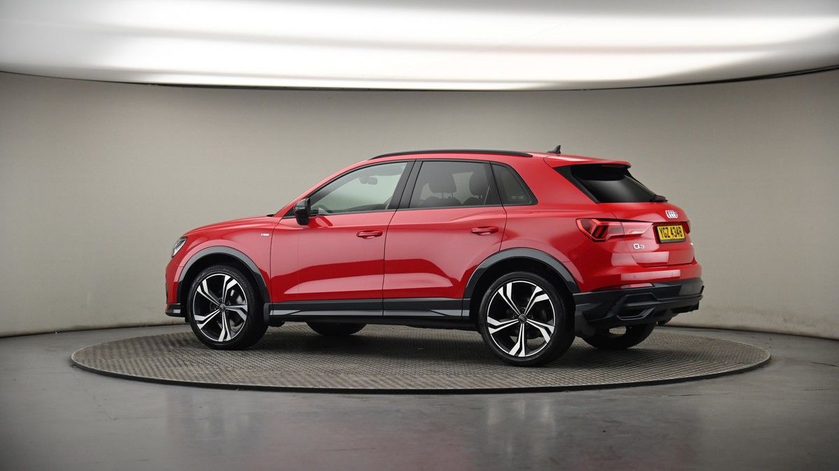 More views of Audi Q3