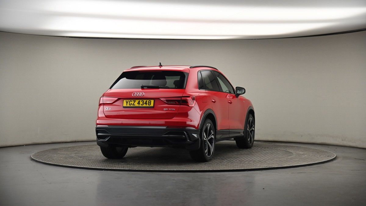 More views of Audi Q3