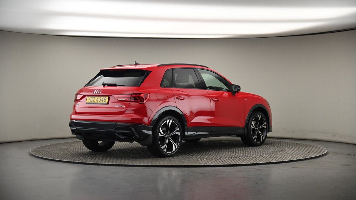 More views of Audi Q3