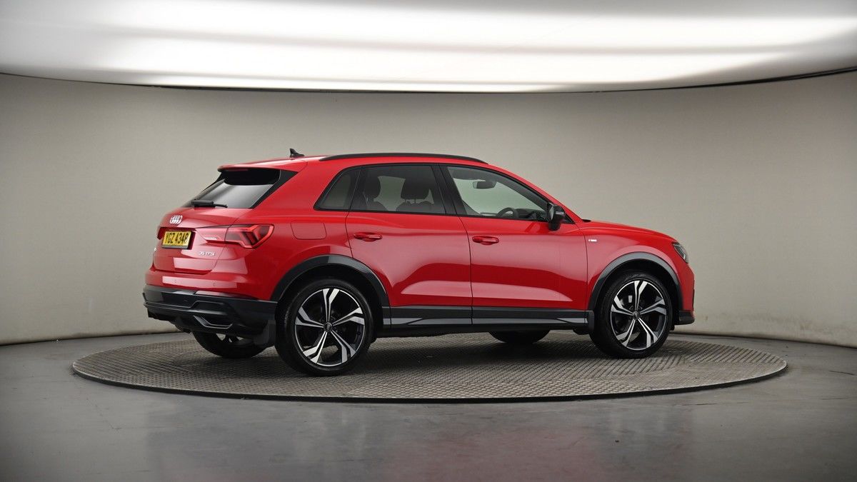 More views of Audi Q3