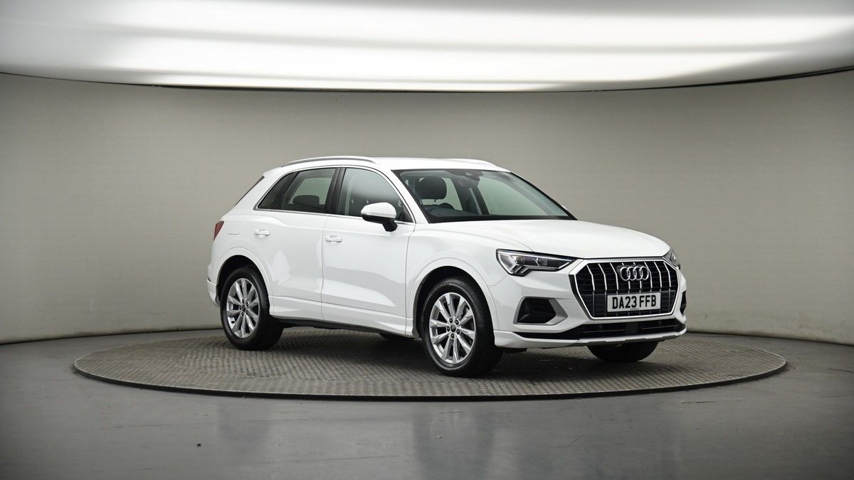 More views of Audi Q3