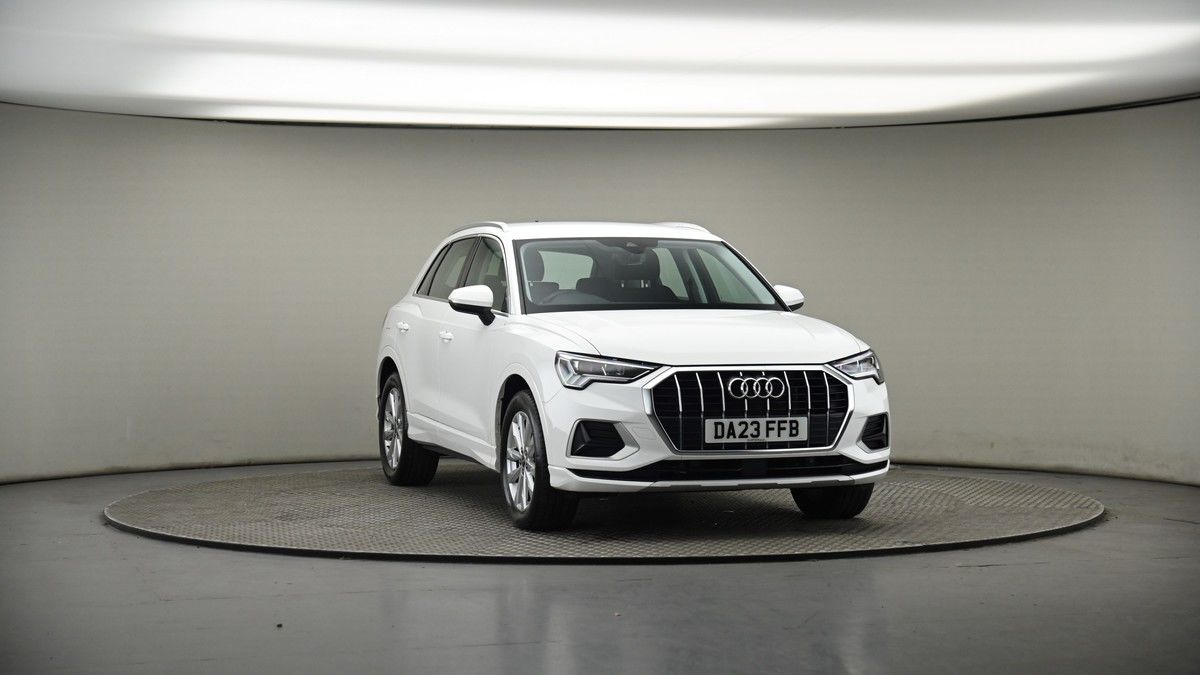 More views of Audi Q3