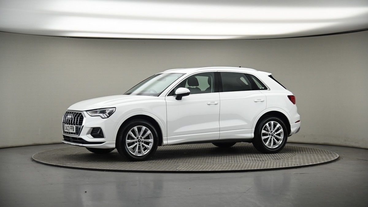 More views of Audi Q3