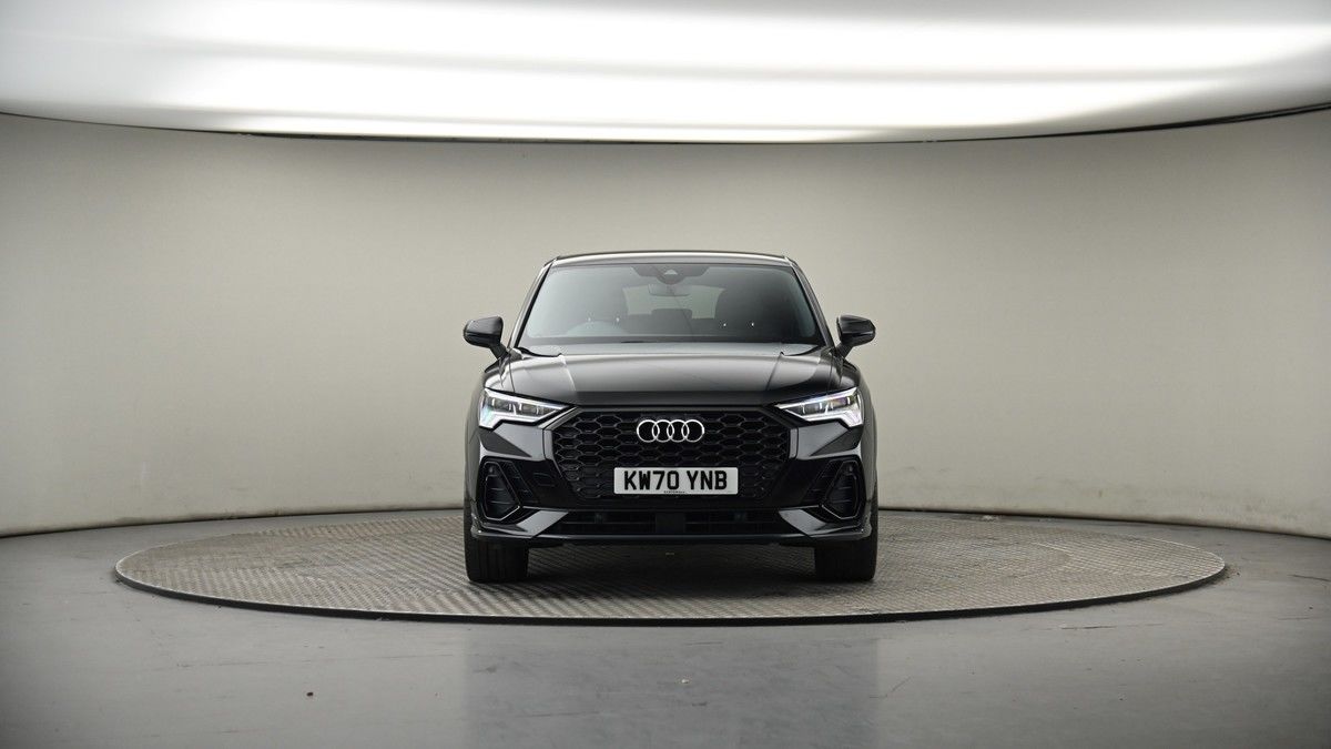 Audi Q3 Image 18