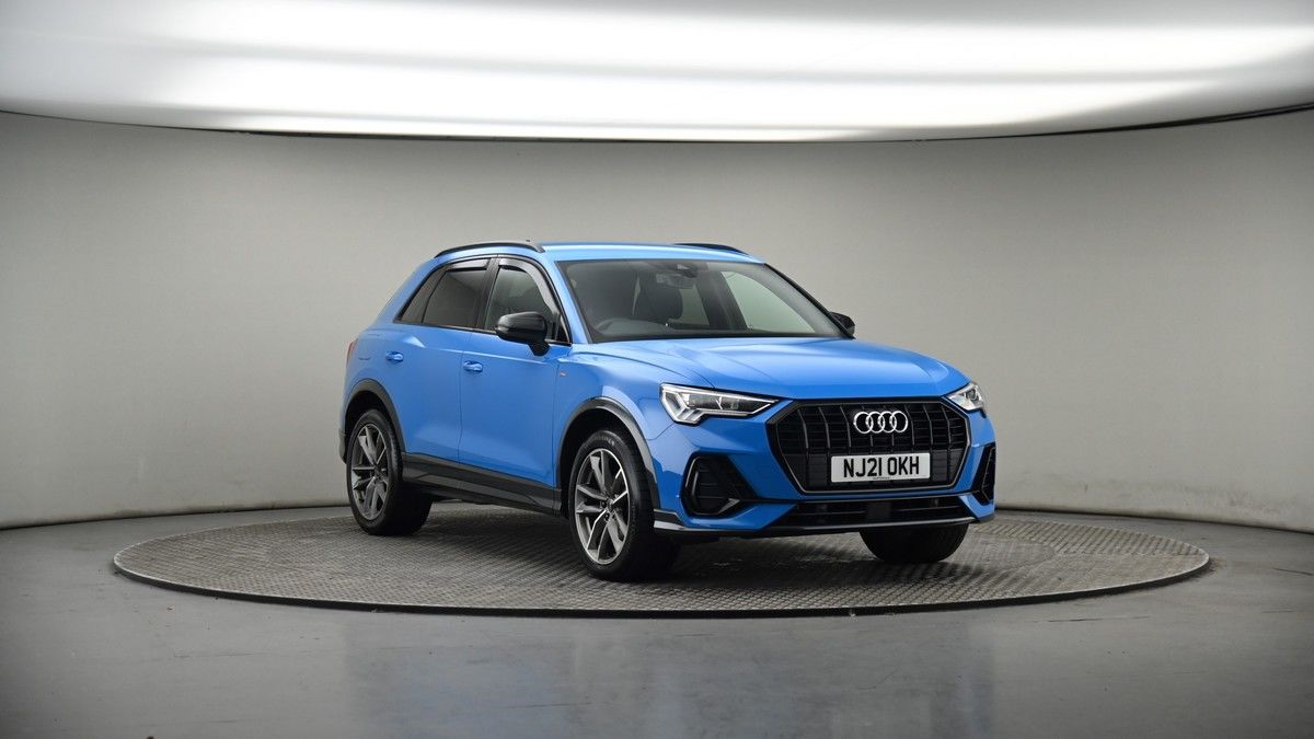 More views of Audi Q3