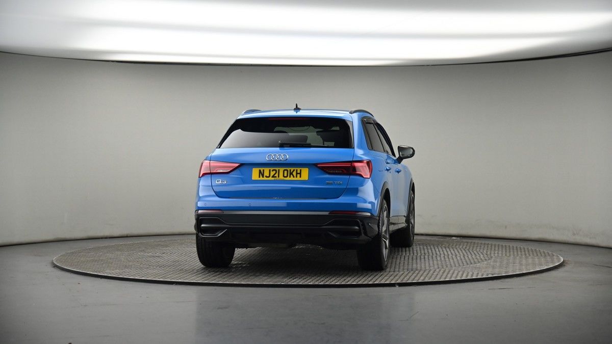 More views of Audi Q3