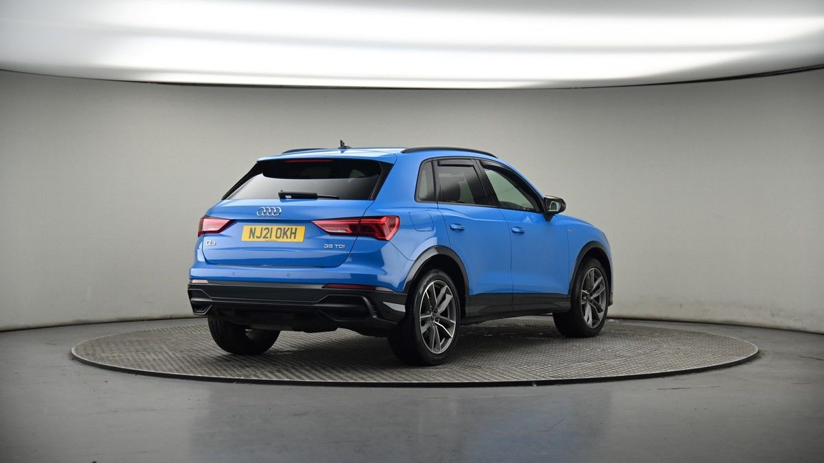 Audi Q3 Image 7