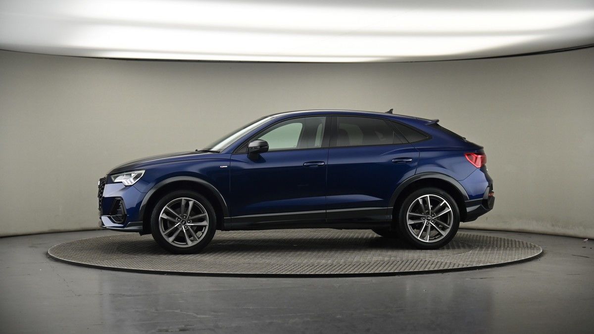 More views of Audi Q3