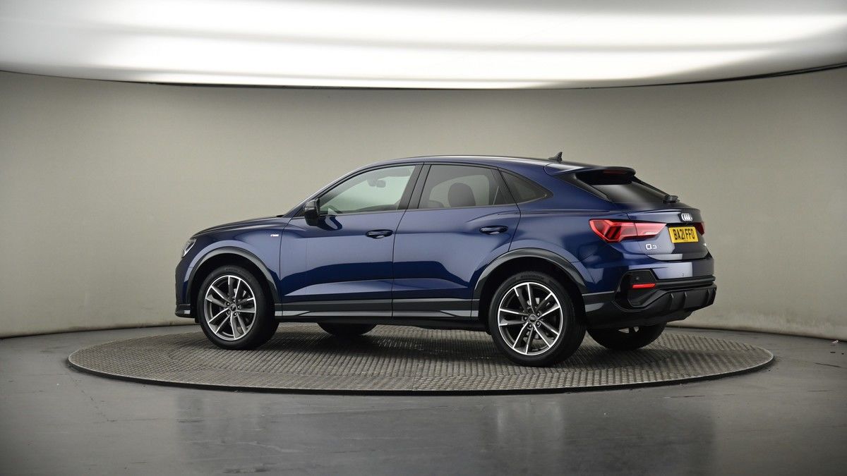 More views of Audi Q3