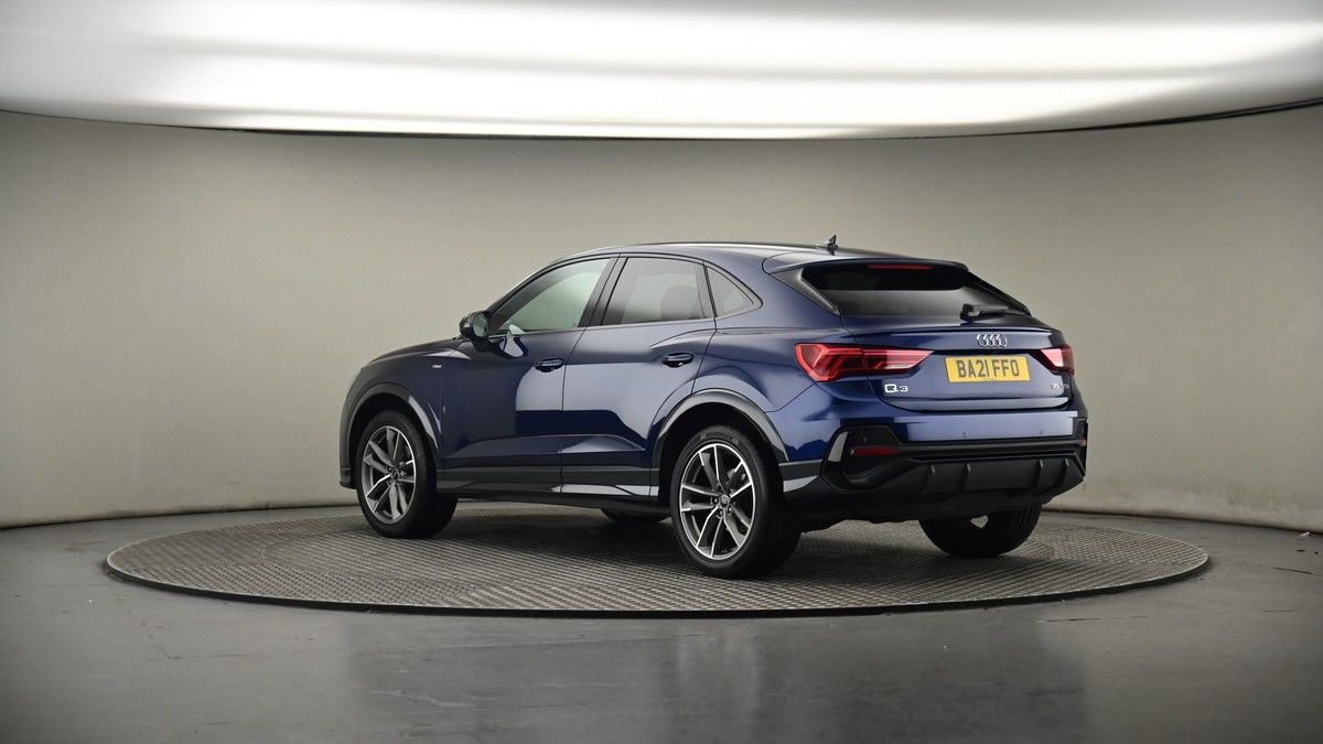 More views of Audi Q3