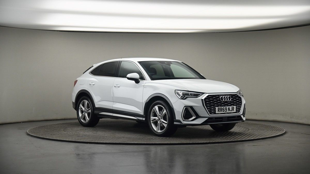 More views of Audi Q3