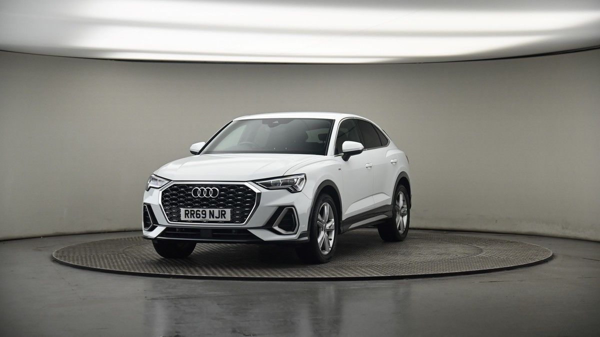 More views of Audi Q3