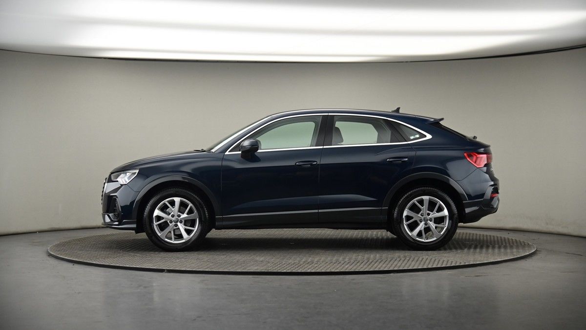 More views of Audi Q3