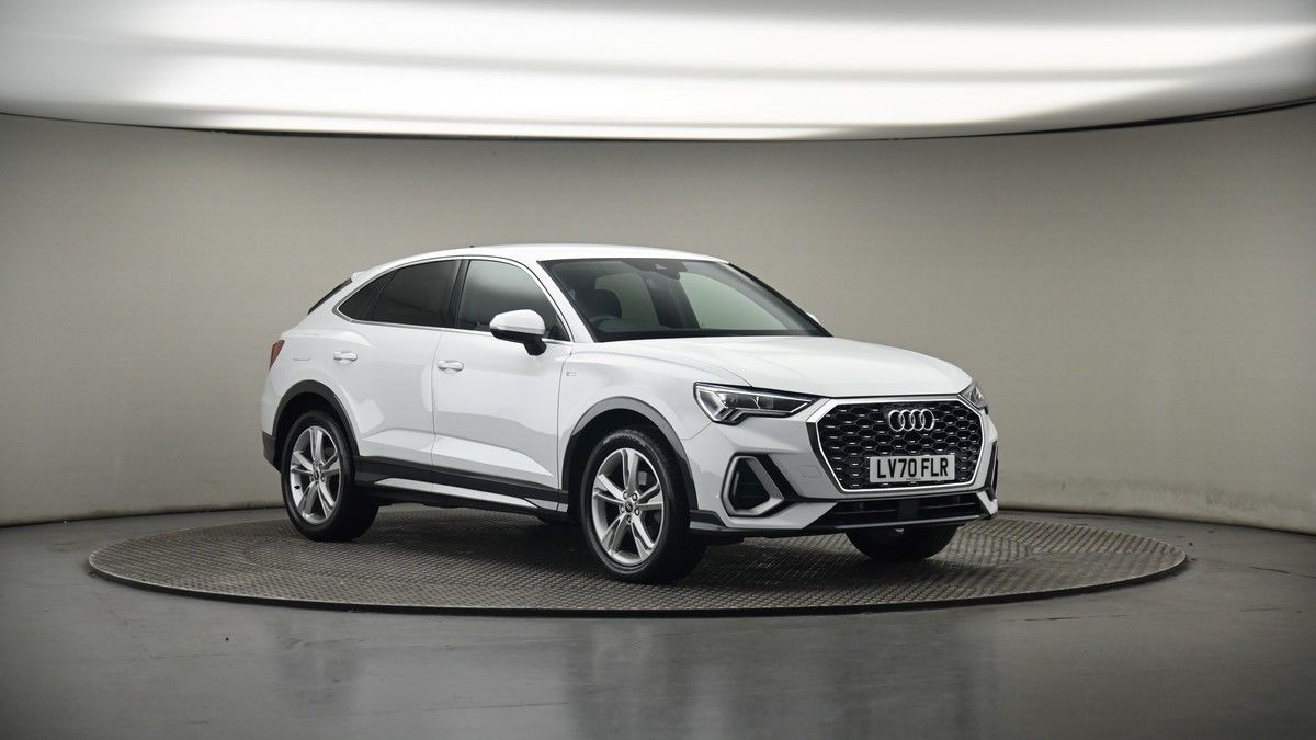 More views of Audi Q3