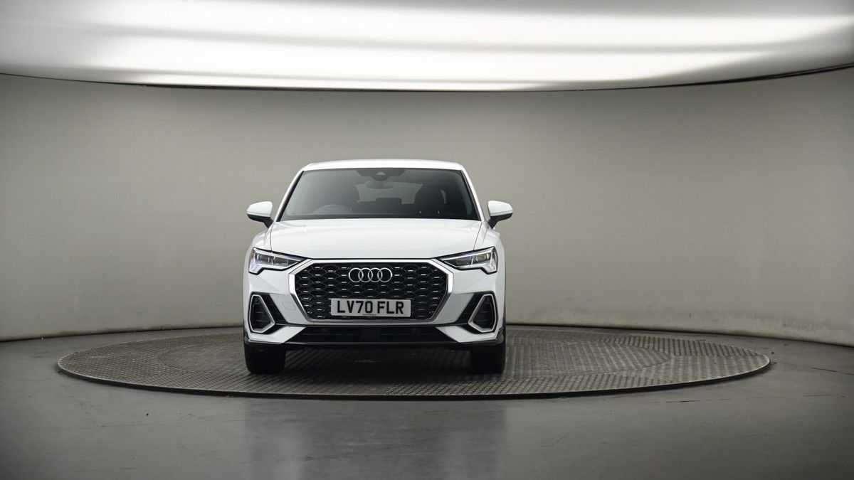 More views of Audi Q3