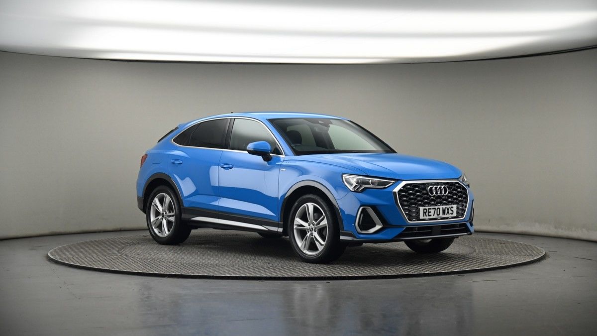 More views of Audi Q3