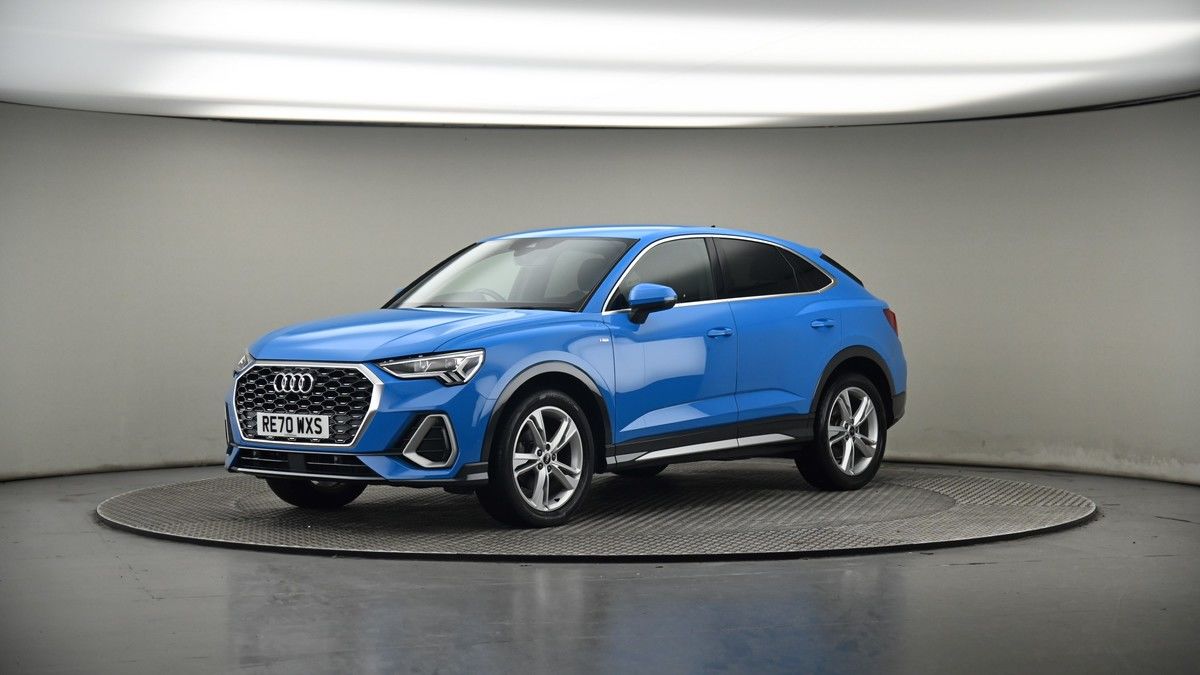 More views of Audi Q3