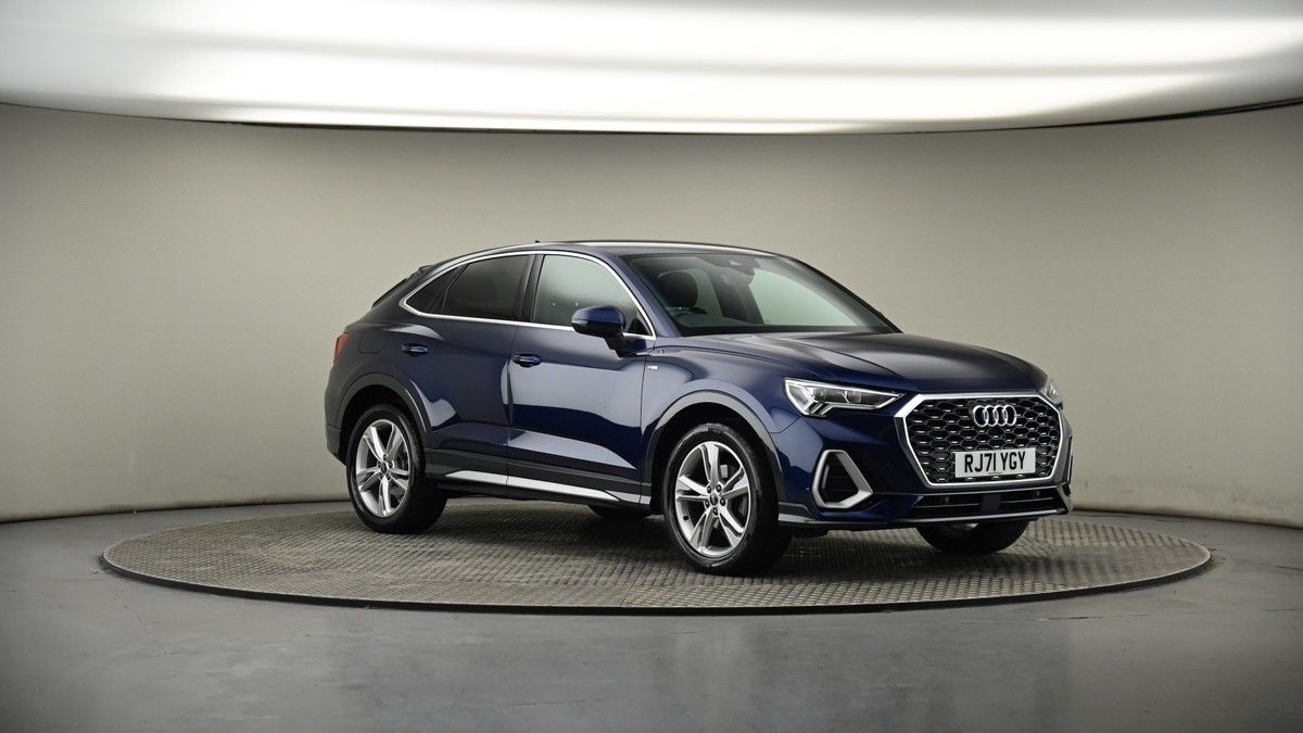 More views of Audi Q3