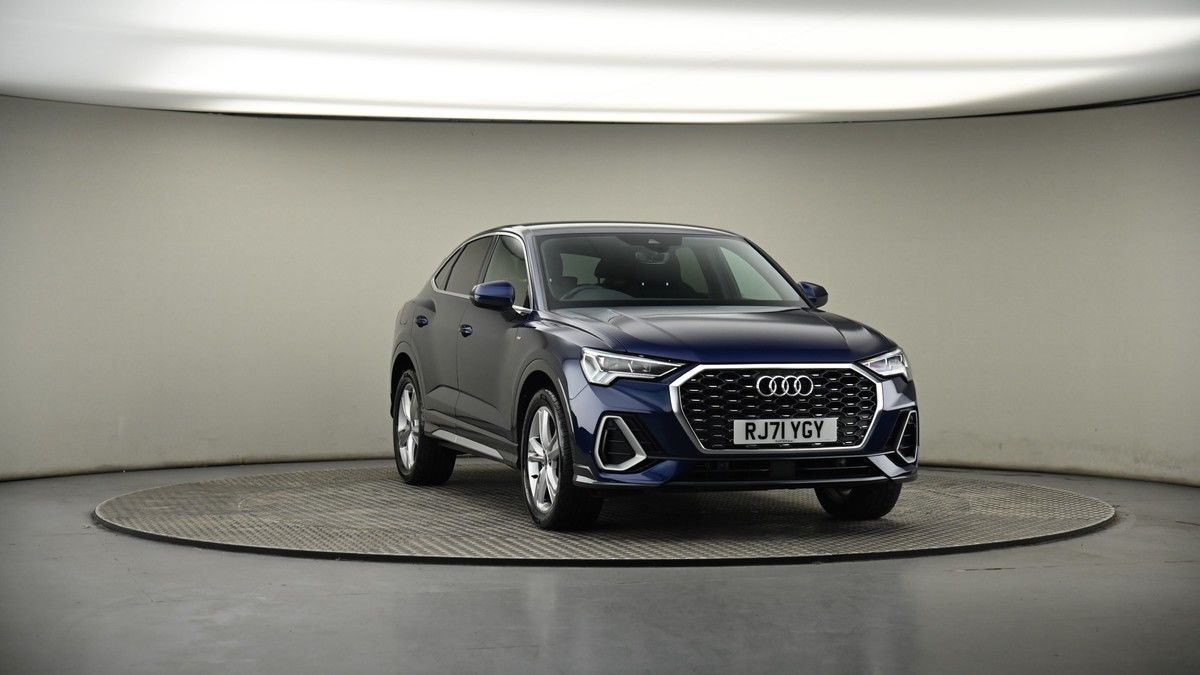 More views of Audi Q3