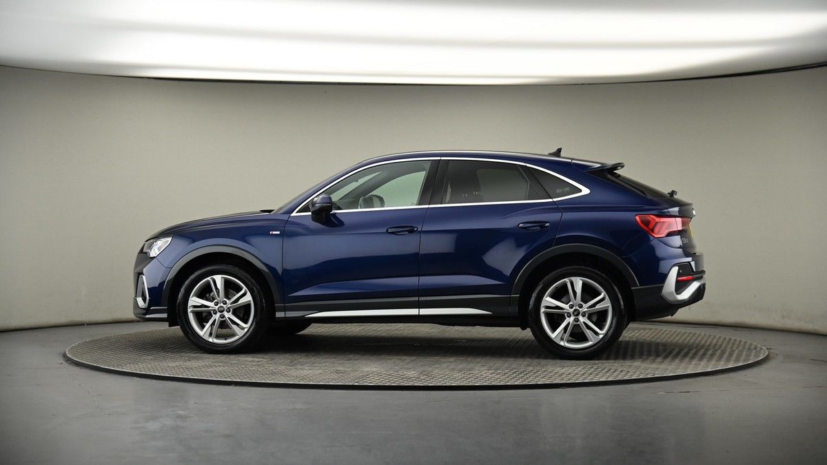 More views of Audi Q3