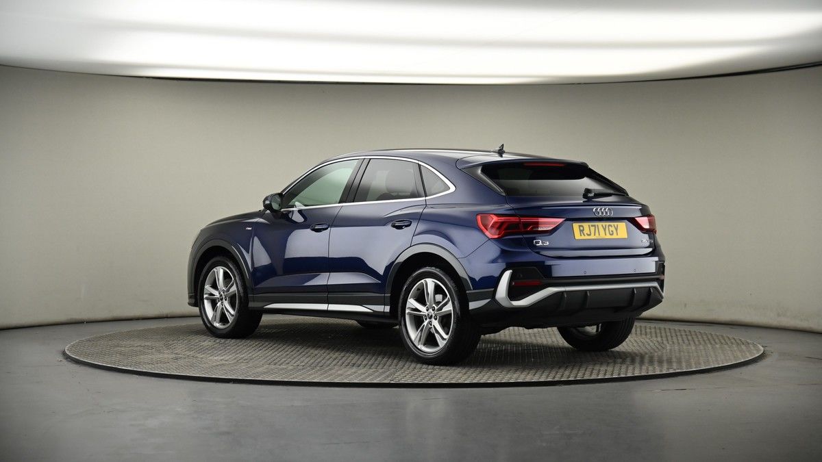 More views of Audi Q3