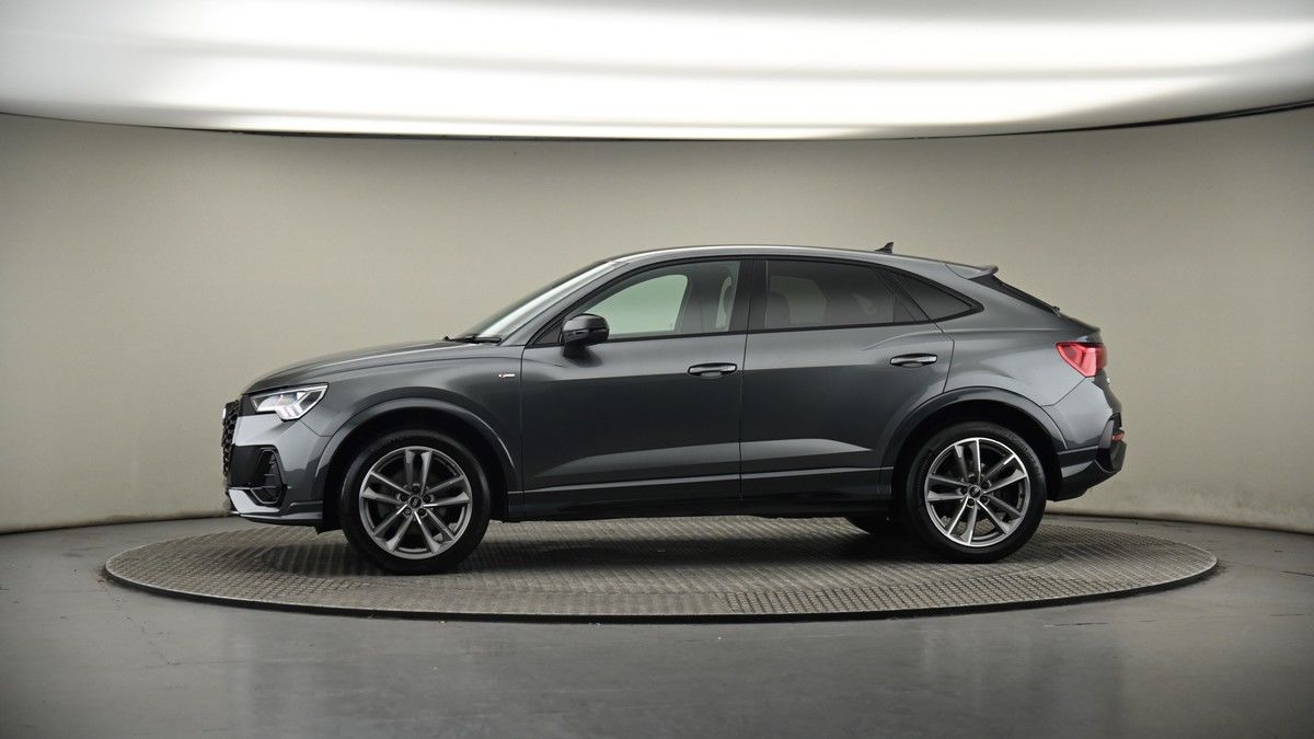 More views of Audi Q3