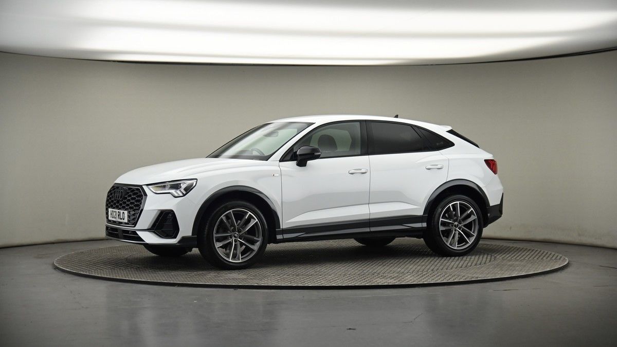 More views of Audi Q3