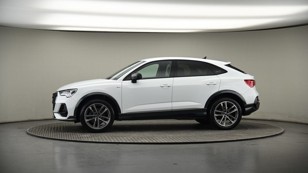 More views of Audi Q3