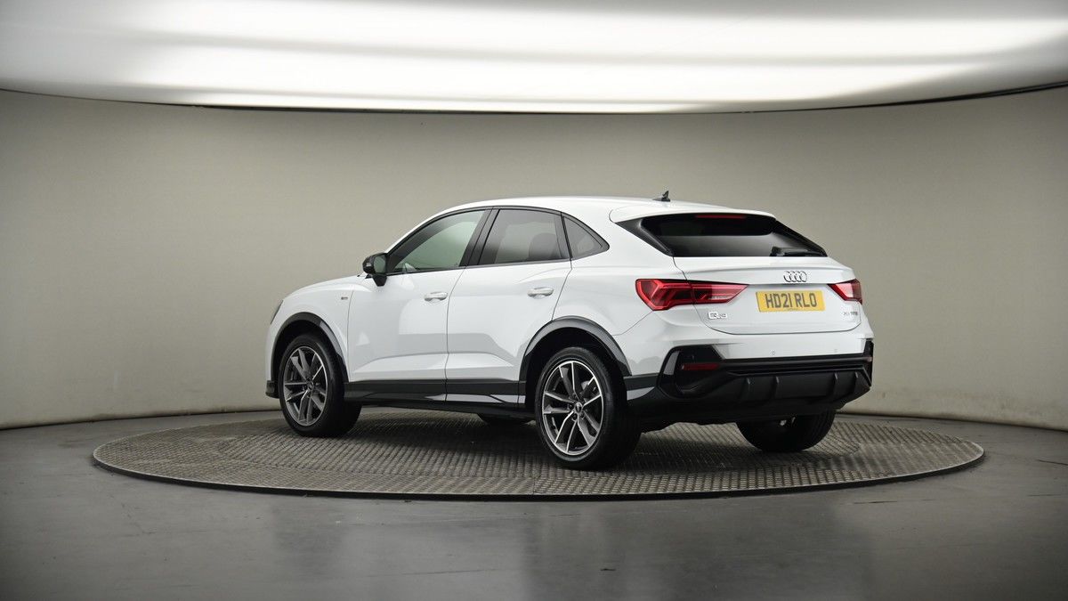 More views of Audi Q3