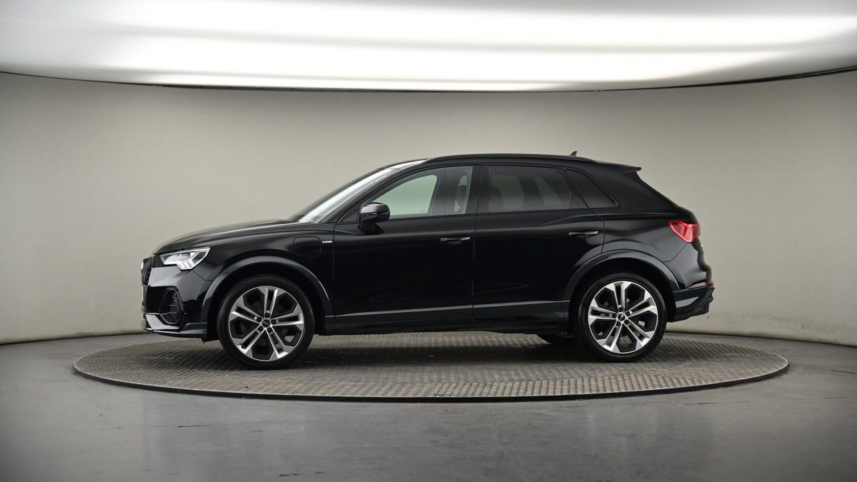 More views of Audi Q3