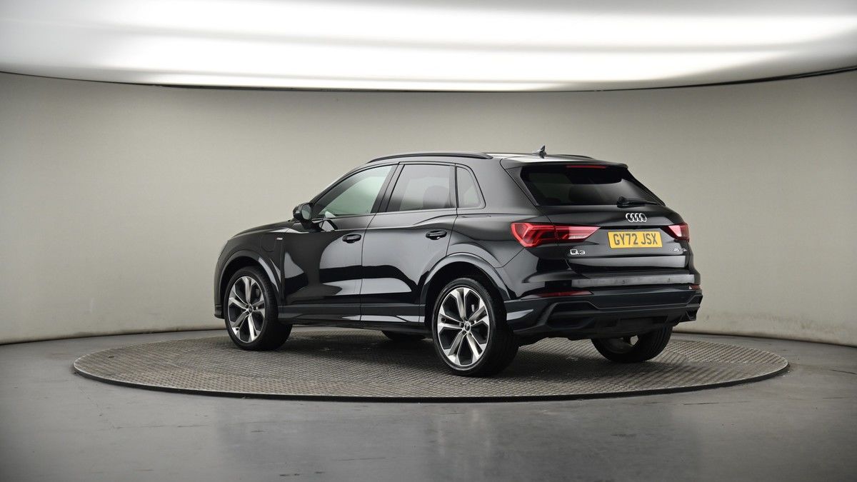 More views of Audi Q3