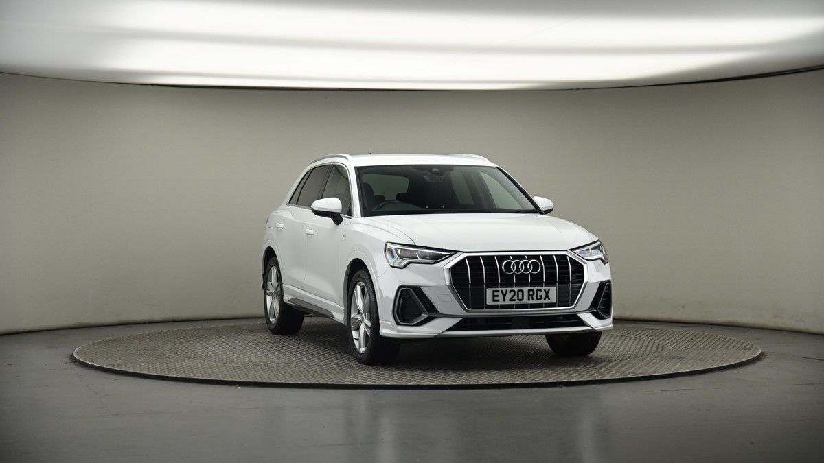 More views of Audi Q3