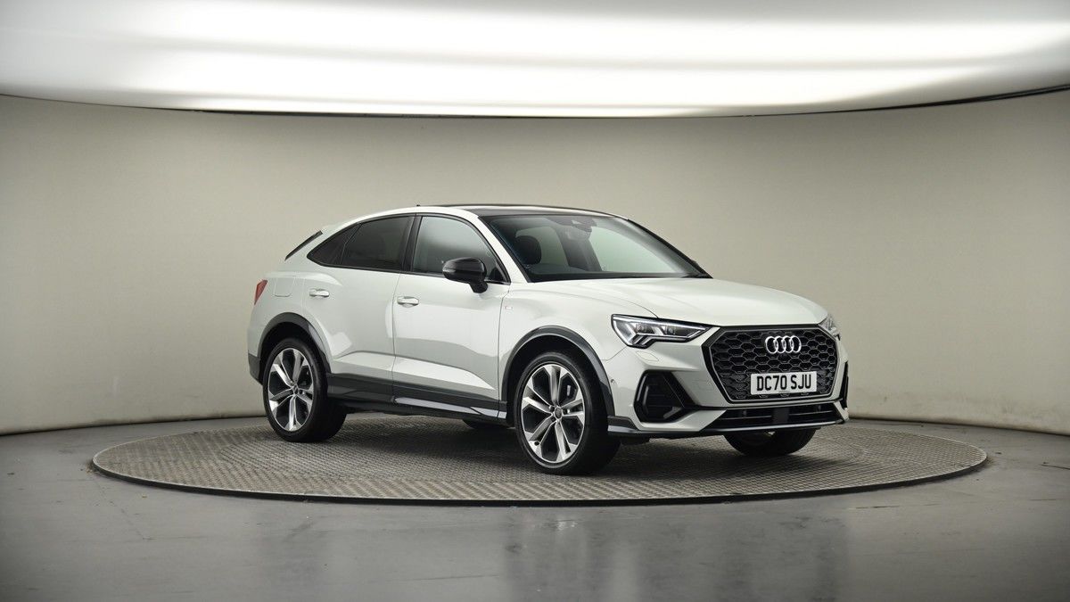 More views of Audi Q3