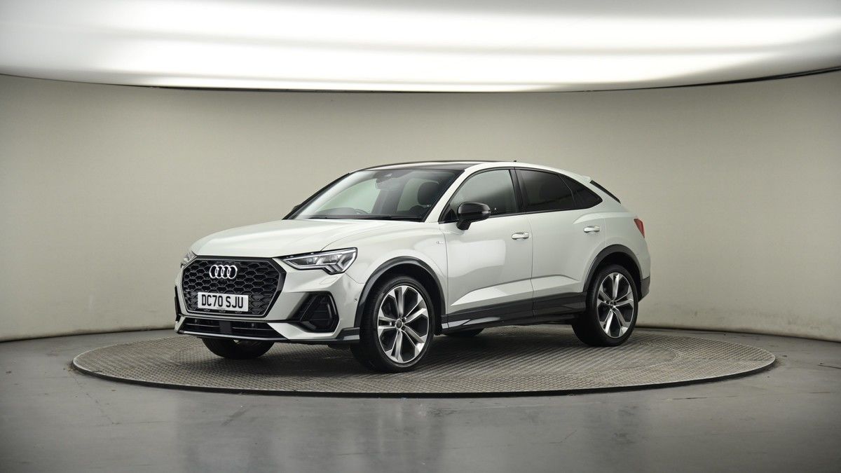 More views of Audi Q3